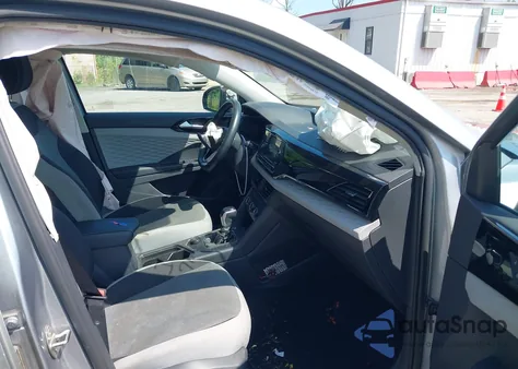 2022 Volkswagen Taos 1.5T S из США, поврежденный, VIN 3VVMX7B2XNM056781